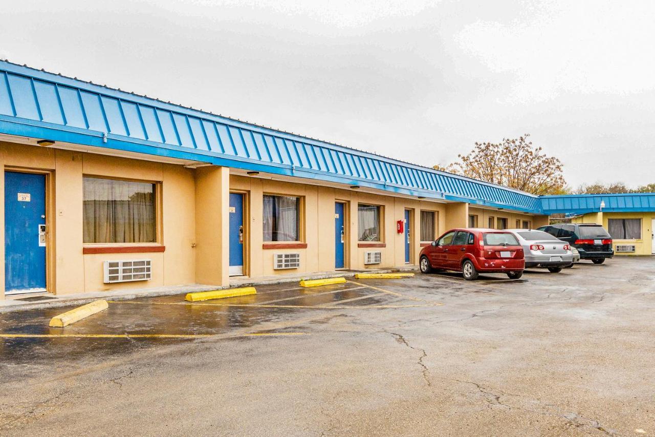 Americas Best Value Inn San Antonio Airport South Exterior foto