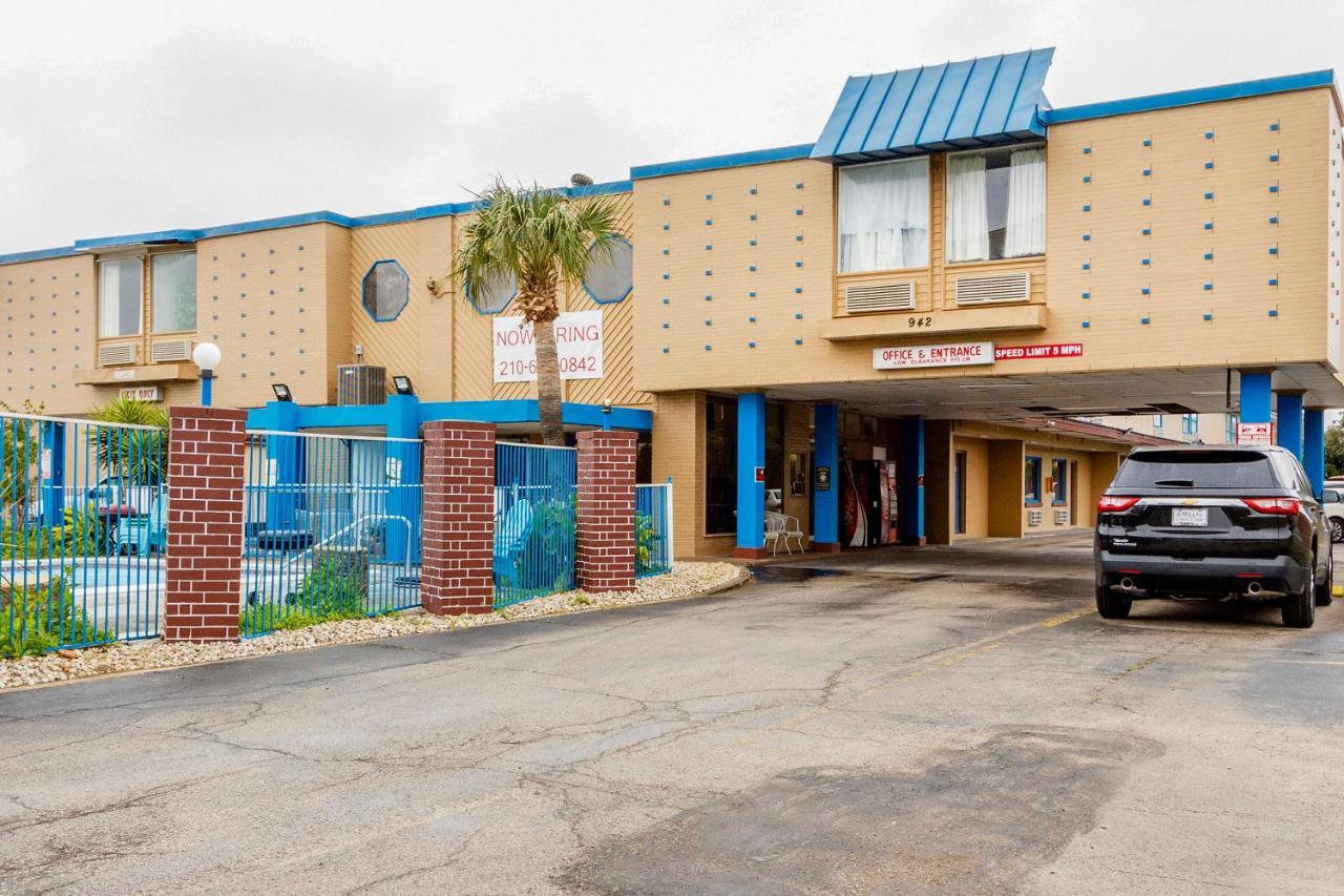 Americas Best Value Inn San Antonio Airport South Exterior foto